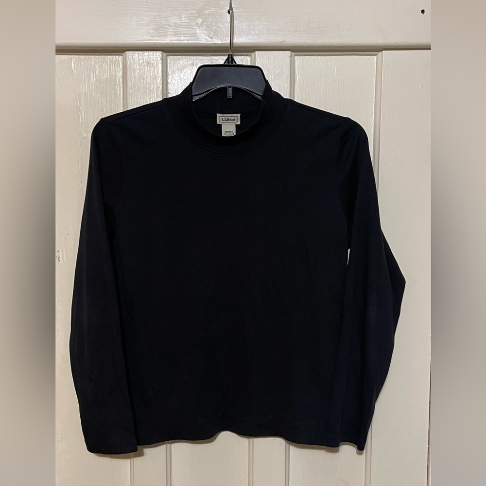 L.L.Bean Women’s Muck Neck Soft Stretch  100% Supima Cotton Tee size L